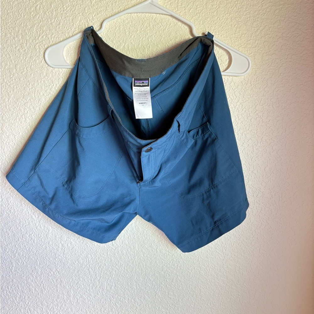 Patagonia Women's Teal Cargo Shorts